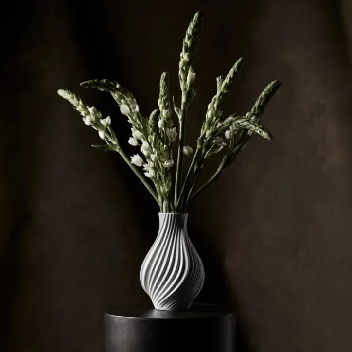 Lyngby Porcelæn Twist vase H18 cm