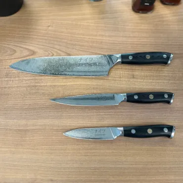 MUUBS tapasbræt og Damascus knivsæt