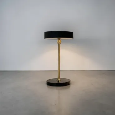 Moonlight LED genopladelig bordlampe i sort