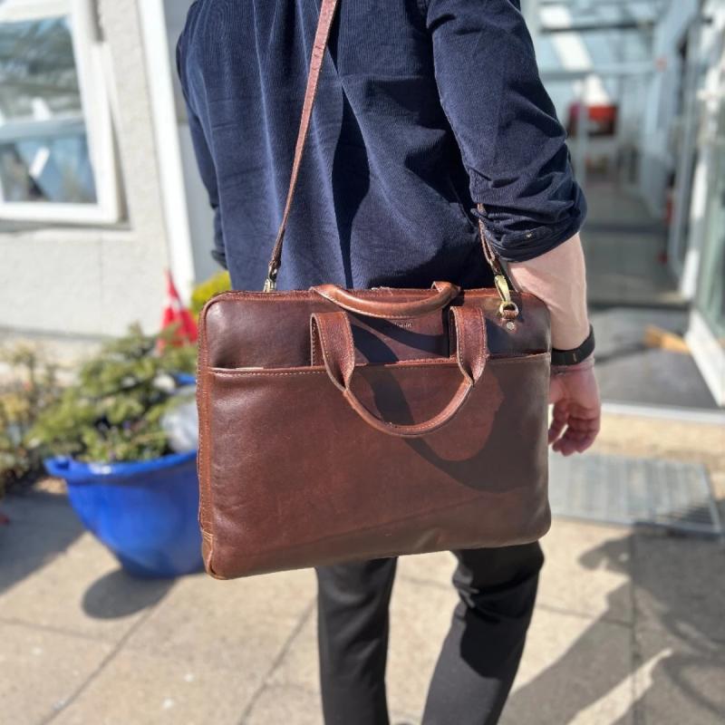 Bon Gout Cambridge computertaske 15" i Mørk brun