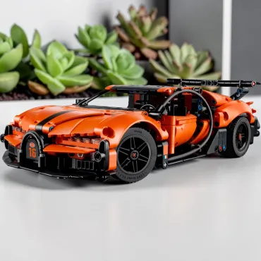 LEGO Technic Bugatti Chiron Pur Sport