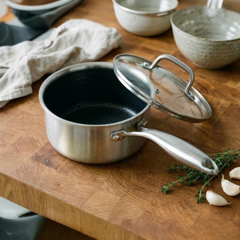 byGaard Hybrid wok, kasseroll og teak spækbræt fra Noble Denmark - 3