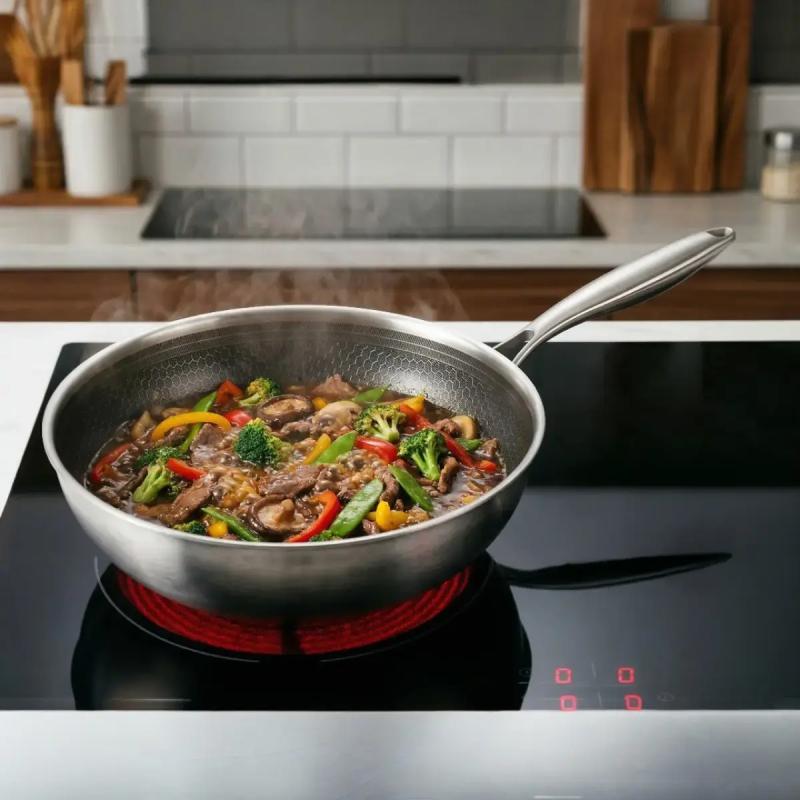byGaard Hybrid wok, kasseroll og teak spækbræt fra Noble Denmark - 1