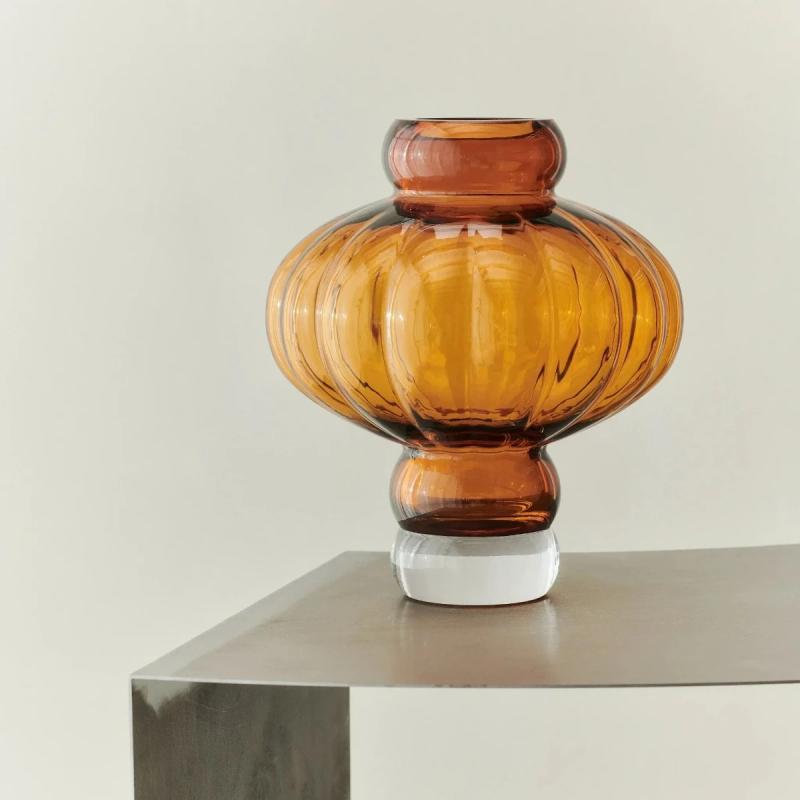 Louise Roe balloon vase 08 i olive, opal hvid eller smoke - 2