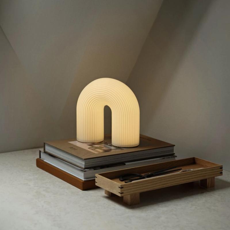 ferm LIVING Vuelta Table Lamp hvid