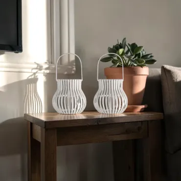 Uyuni LED lanterner small á 2 stk. i Lysegrå med LED lys og fjernbetjening