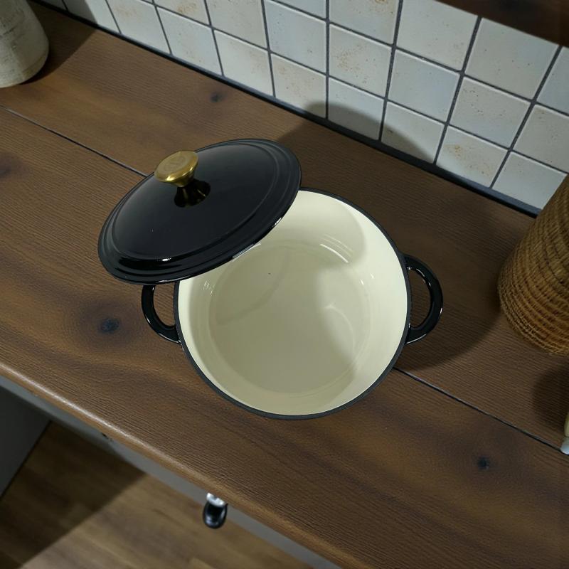 Pillivuyt Gourmet gryde 4,0 L. og AIDA RAW bordskåner - 2