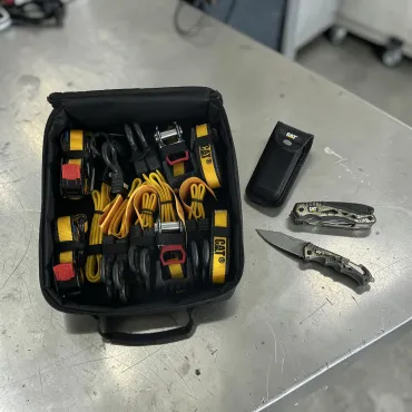CAT spænderejsesæt og Real Camouflage multi-tool