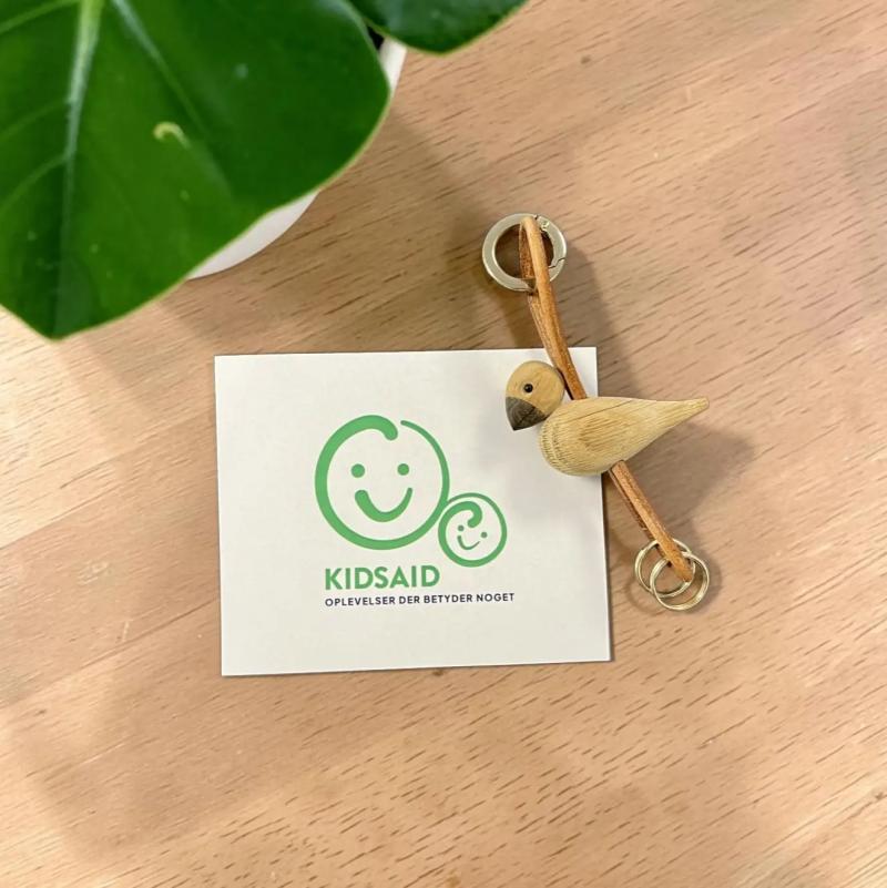 Kay Bojesen Fugl nøglering med donation til KidsAid