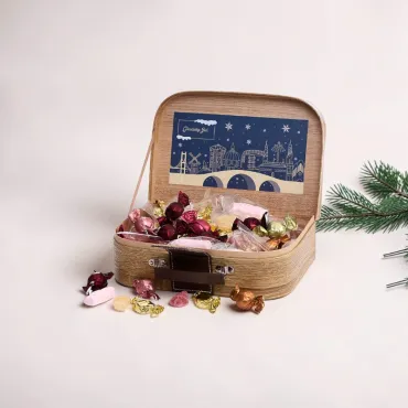 Gavekuffert med julemix eller miniarturemix