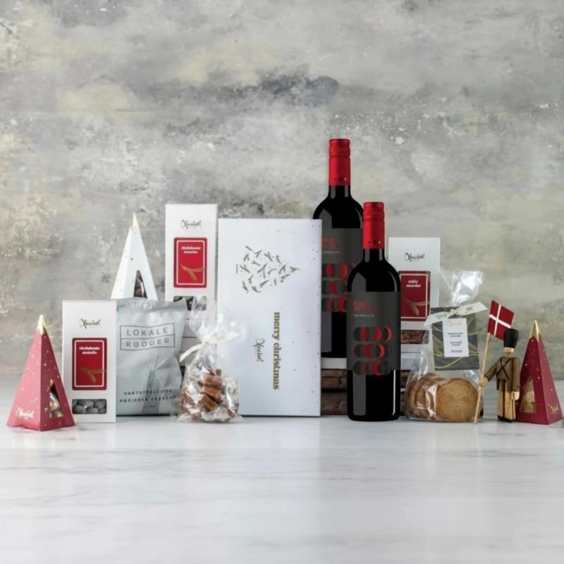 Julepakke Red med vin og Kay Bojesen Garder fanebærer